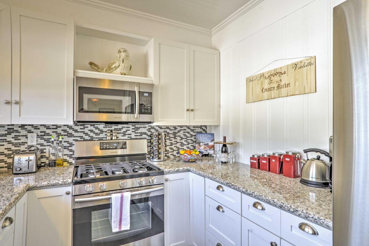 Carpinteria Apt With Hot Tub - 10 Min Walk To Beach! Exterior photo