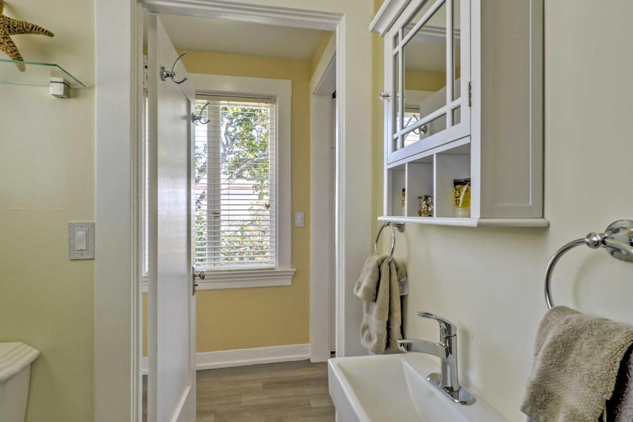 Carpinteria Apt With Hot Tub - 10 Min Walk To Beach! Exterior photo